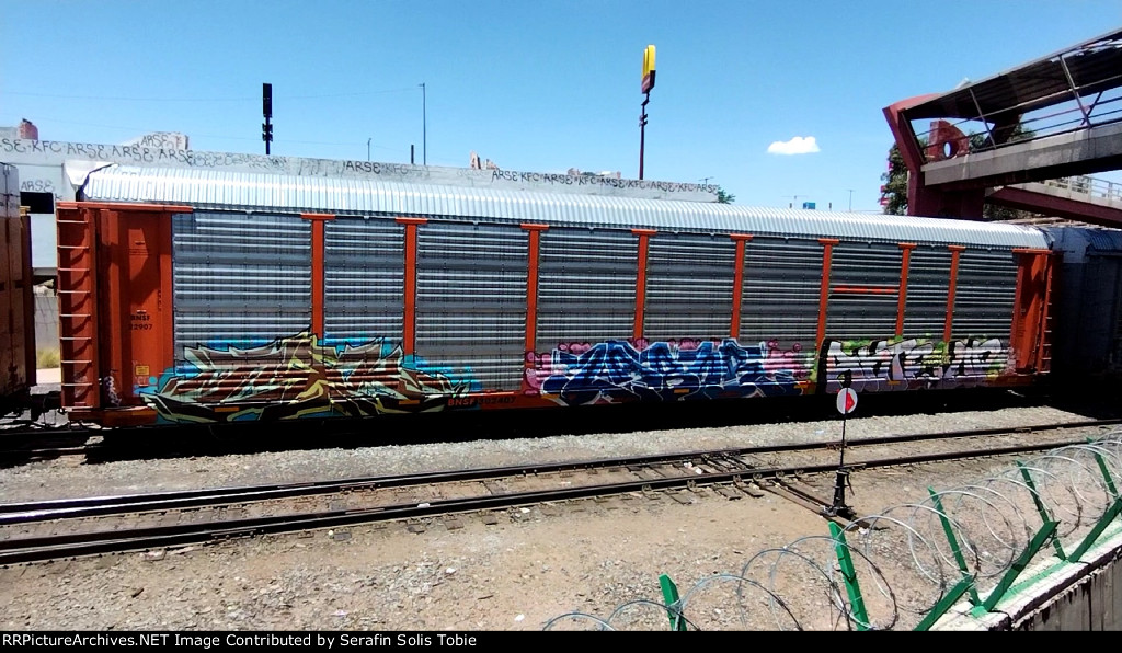 BNSF 22907 BNSF 302407